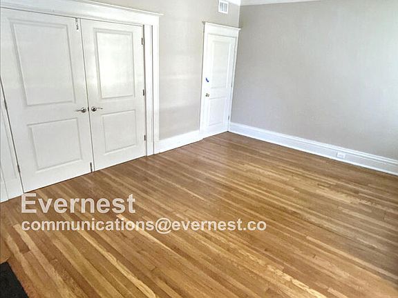 5th image of 4166 Russell Blvd #1