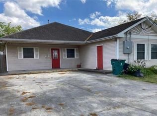 213 Saint George Ave, New Orleans, LA 70121