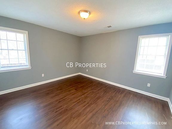 3rd image of 8115 Kerry Dr