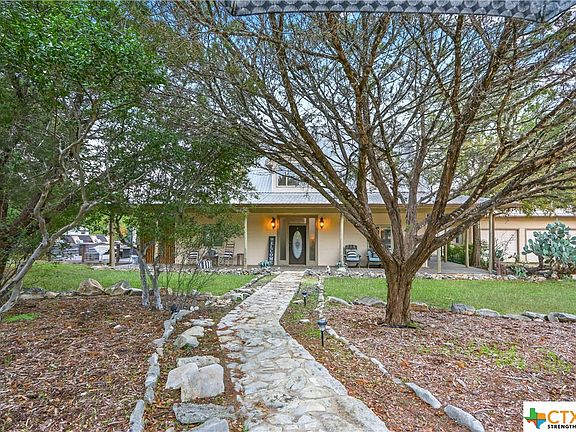 4th image of 3148 Oak Hollow Dr