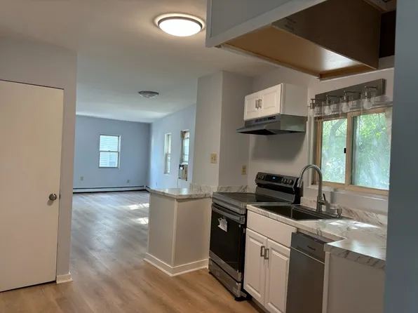 17 Howell Ct, Chelsea, MA 02150