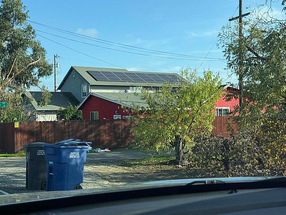 5th image of 471 Delta Rd