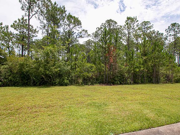 3rd image of 15012 Camp Ln