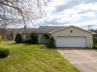 1397 Melrose Cir NE, Bolivar, OH 44612