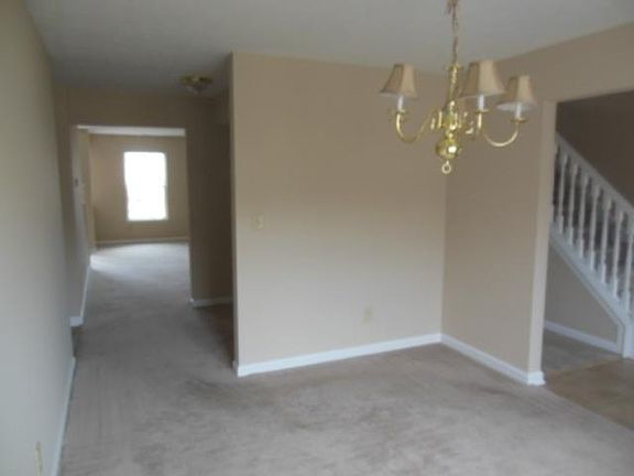 5th image of 1415 Aggie Ln