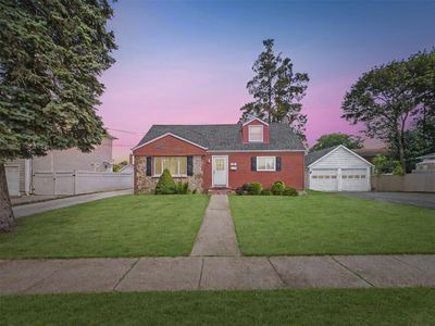 122 6th Street, Hicksville, NY, 11801