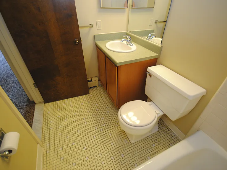 520 N. Ashley — Photo 32