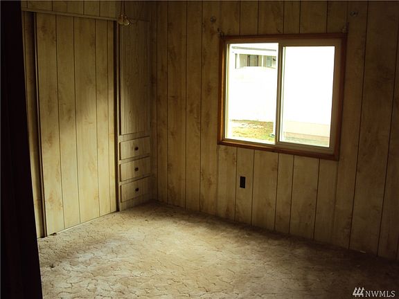 4th image of 11424 36th Dr NE Unit 73