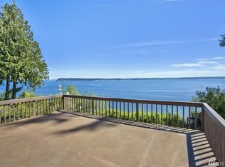320 Tala Shore Dr, Port Ludlow, WA 98365