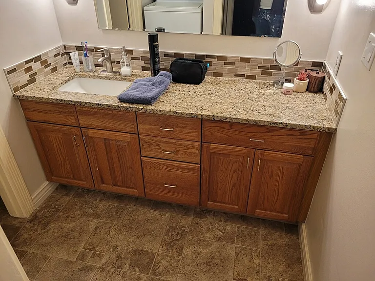 1227 N Camelot Dr — Photo 5