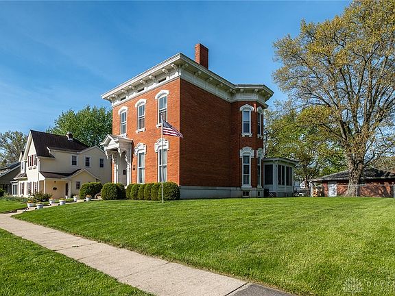 3rd image of 364 N King St