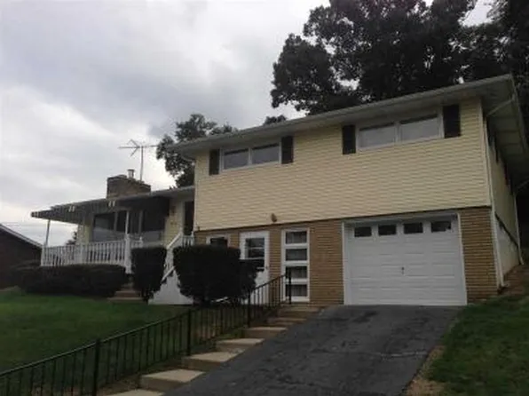 157 Bryn Myrr Dr, Huntington, WV 25705