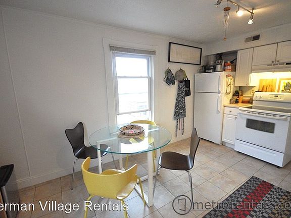 5th image of 513 S Lazelle St #B