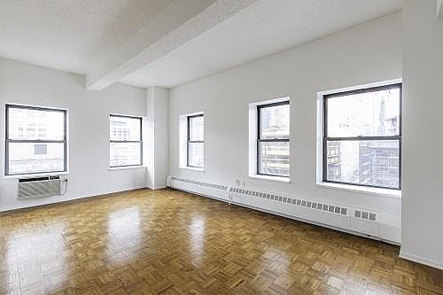 1st image of 360 W 34th St APT 14M