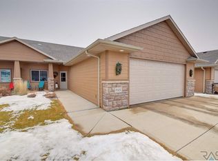 3402 E Woodsedge St, Sioux Falls, SD 57108