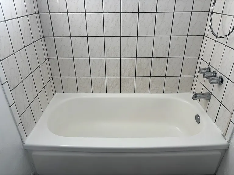 636 Hardin Dr #4 — Photo 6
