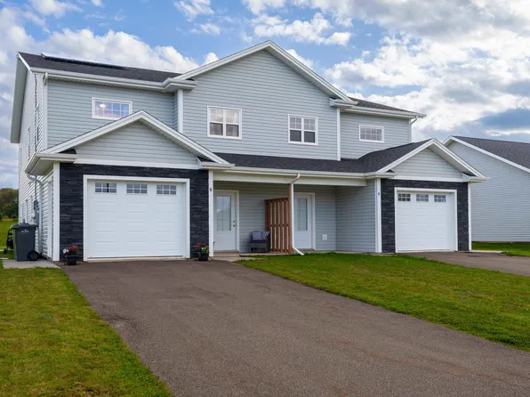 8 Harold Ct, Cornwall, PE C0A 1H3