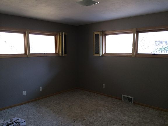 master bedroom 13 by 15
