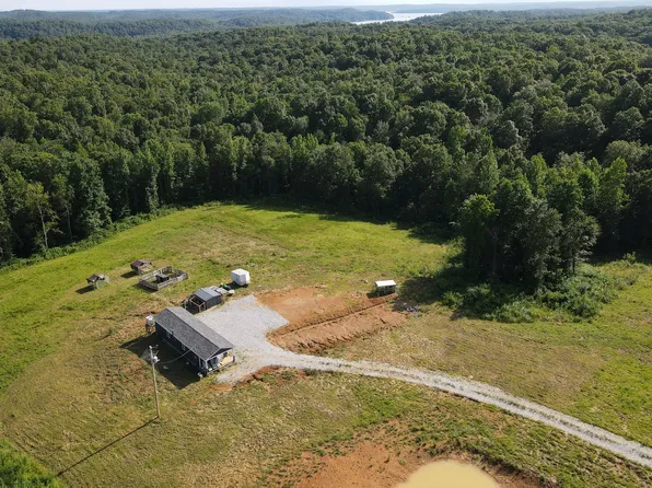 124 Mathis Cemetery Rd, Stewart, TN 37175