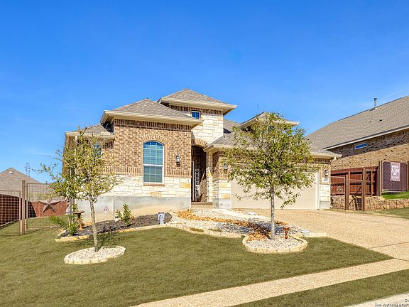 3rd image of 3809 CASSIA CT