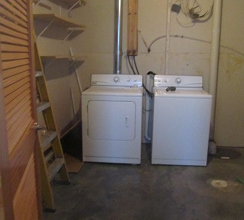 3rd image of 608 Tupelo Ln