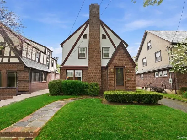 311 Carnation Avenue, Floral Park, NY 11001