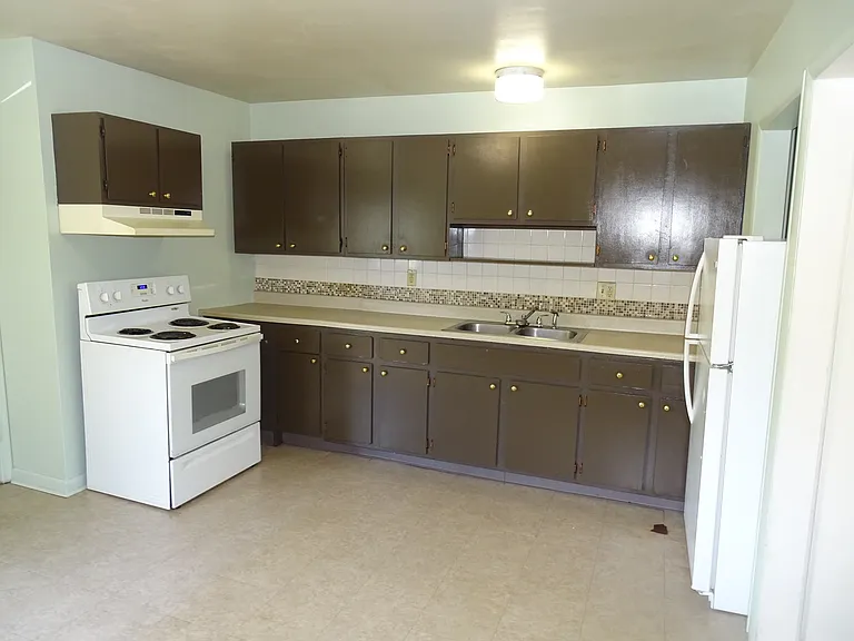 805 College Ave #1 — Photo 6