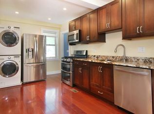 134 3rd St #1, Cambridge, MA 02141