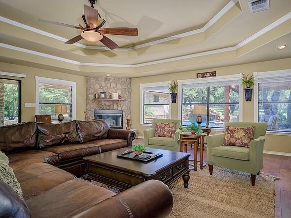 5th image of 1507 Walsh Dr