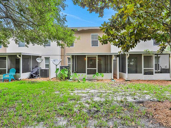 5th image of 11577 Hickory Oak Dr