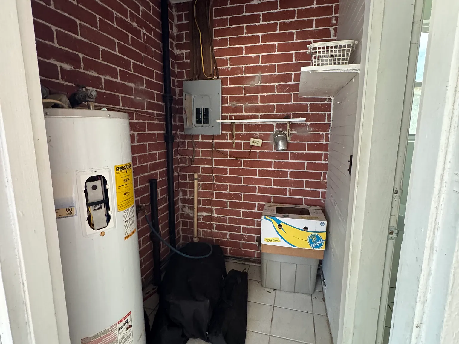 3 bed, 1500 sqft, $2,000 — Photo 3