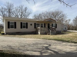 905 Ohio St, Oswego, KS 67356
