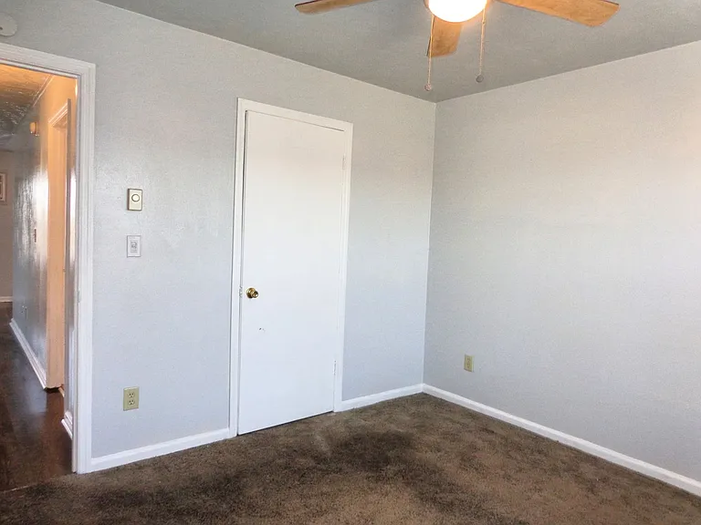 601 Rockingham St — Photo 16