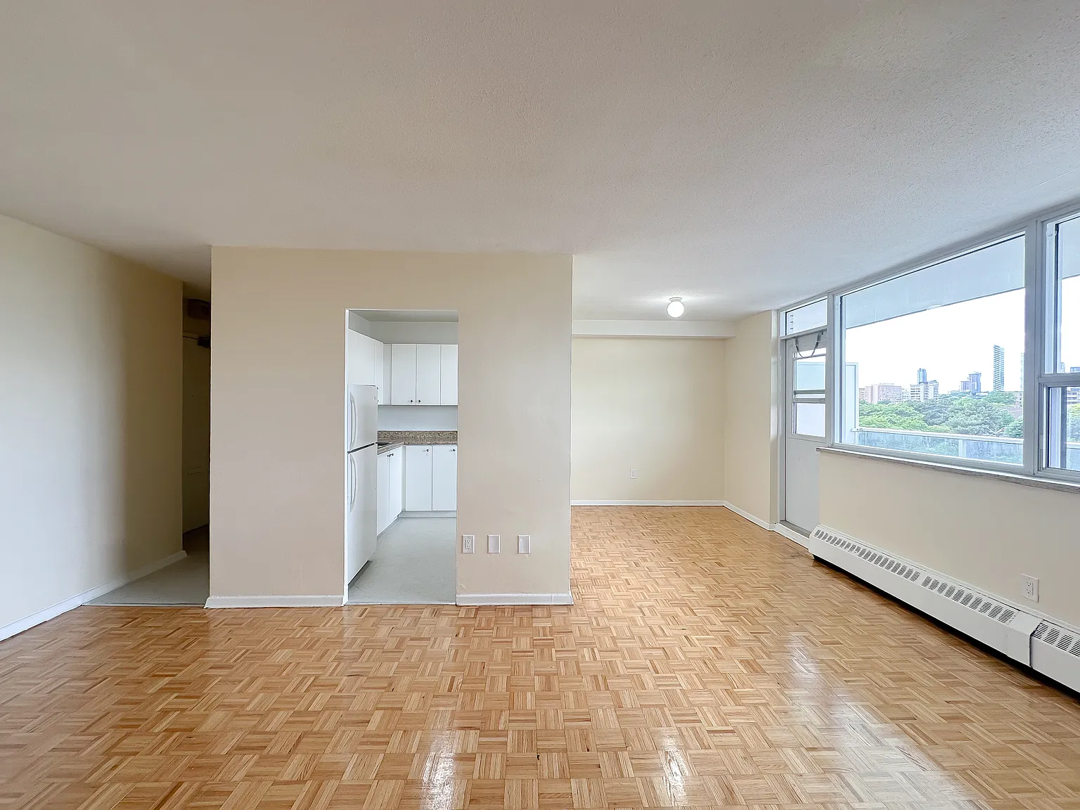 Westdale Apartments — Photo 4