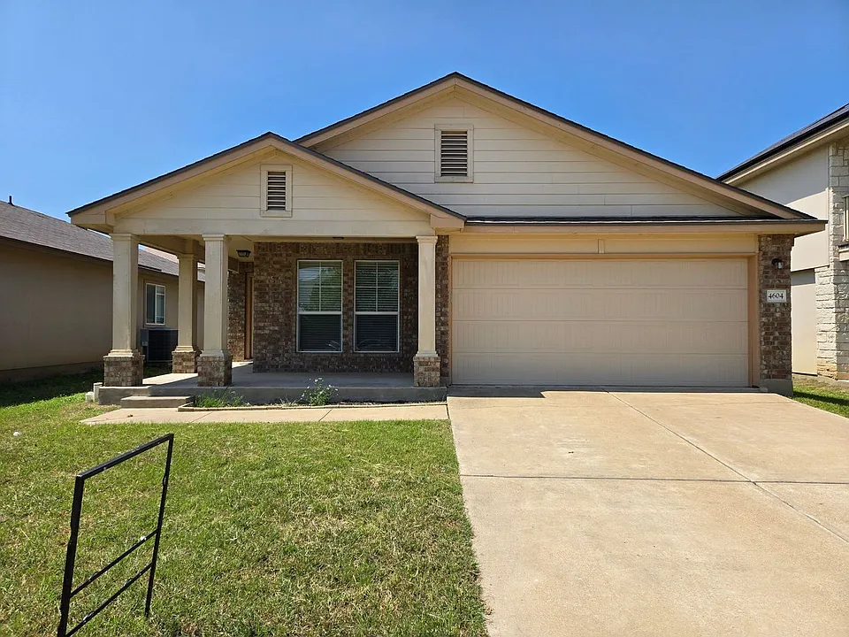4604 Black Forest Ln