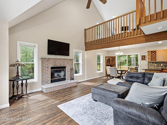 5th image of 123 Pasquin Dr