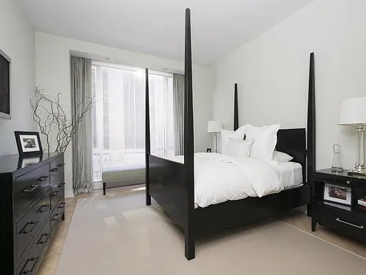 Sold by Sotheby's International Realty | media 5