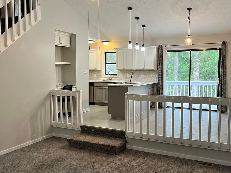 811 Rumford Pl #B — Photo 10