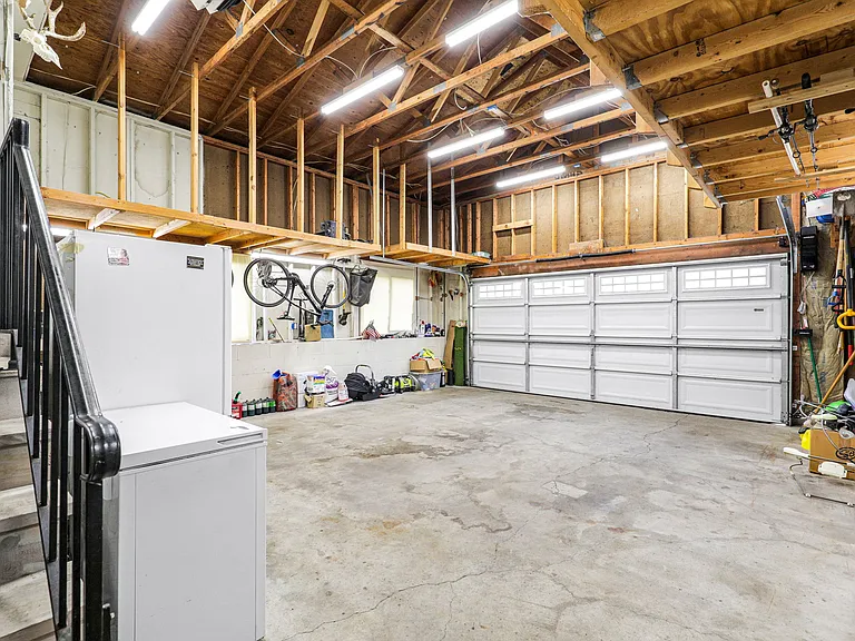 752 2nd Ave — Photo 7
