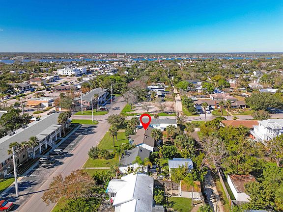 3rd image of 402 Flagler Blvd