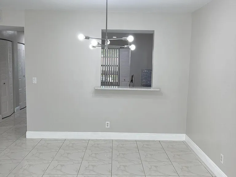 24 Abbey Ln #204 — Photo 24