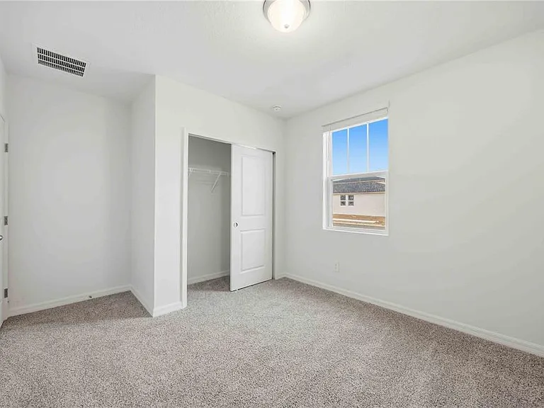 5009 Katrina Dr — Photo 10