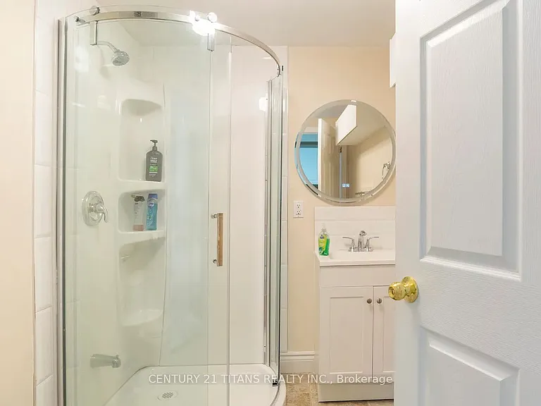 2931 Bur Oak Ave S #MAIN — Photo 6