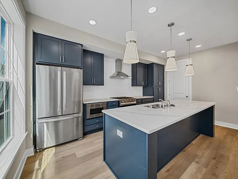 330 Highbridge Ln — Photo 8