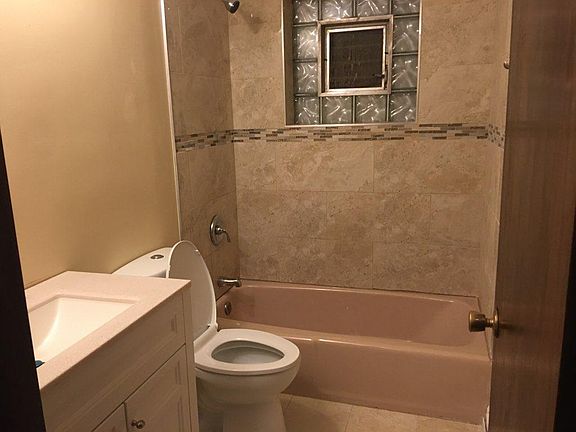 3rd image of 319 Yates Ave APT 1