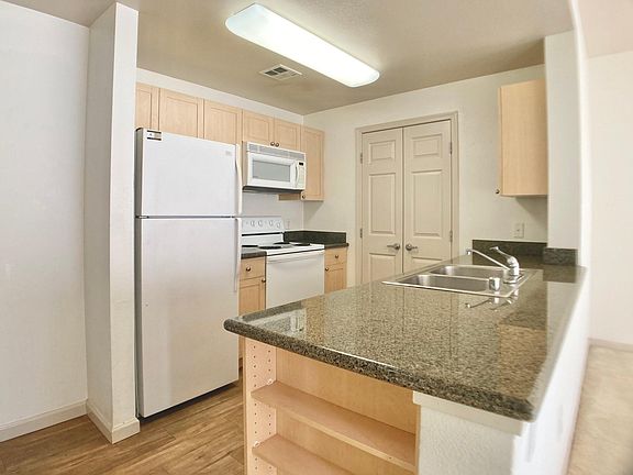 2nd image of 1550 Technology Dr Unit 4093