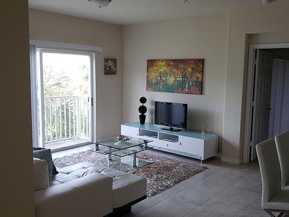 3rd image of 13140 Bella Casa Cir APT 2150
