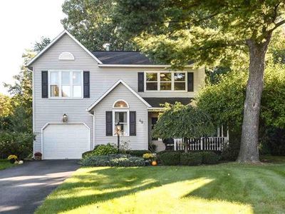 49 Victoria Way, Albany, NY, 12209
