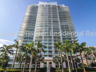 10 Venetian Way APT 402, Miami Beach, FL, 33139