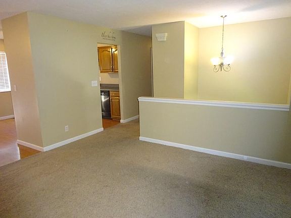 3rd image of 3480 Lindenwood Dr
